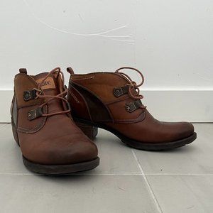 Pikolinos Lace-up bootie
